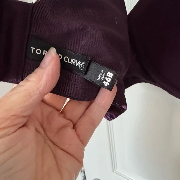 NWOT Torrid T-Shirt 360 Back Smoothing Bra.  Size 46B - Picture 4 of 4